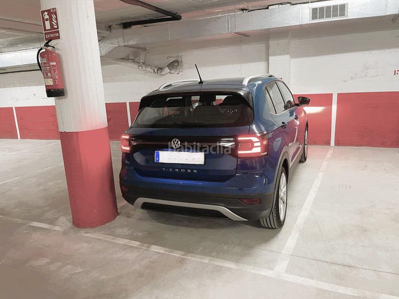 Foto ebe26c4b-0c01-4ed9-834c-5d63d2ba910d. Autoparkplatz in sant oleguer in Els Molins Mataró