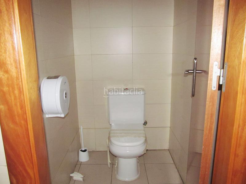 Foto 446cd432-e396-4773-99ee-e6847fd5a107. Location local commercial dans cerdanya dans Cerdanyola Nord Mataró