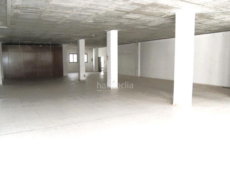 Foto ff27be0b-90cc-4e5e-bbf6-2a220bb223ae. Lloguer local comercial a mendez nuñez 30 a Eixample Mataró