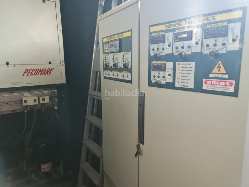 Foto 4a7dc3f5-4ff3-4ce0-98ac-526d951f26f3. Business premise in Centre-Can Nadal Sant Feliu de Llobregat