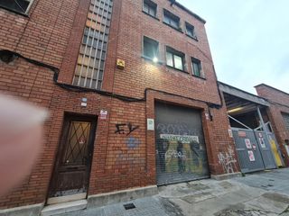 Industrial building  Carretera del mig. Nave sin posibilidad de visita.  oportunidad