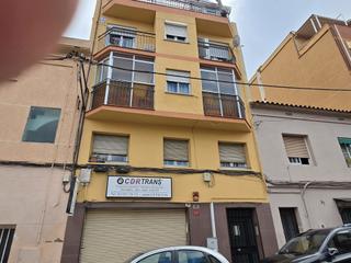 Pis  Carrer de magallanes. Piso sin posbilidad de visita de renta antigüa.