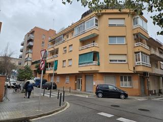 Etagenwohnung  Carrer del cid. Junto rambla casanova---- piso sin posibilidad de visita-----
