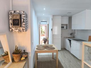 Appartement à Centre. Apartamento de 54 m2 + 35 m2 de terraza a nivel