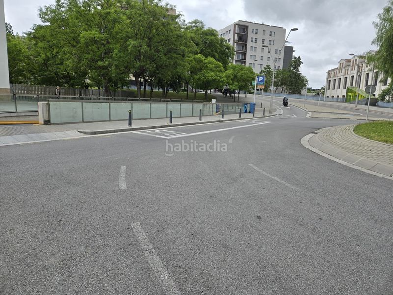 Foto a227e2c7-4cf9-4a8d-a0fa-8419840892ed. Aparcament cotxe a Centre-Can Nadal Sant Feliu de Llobregat