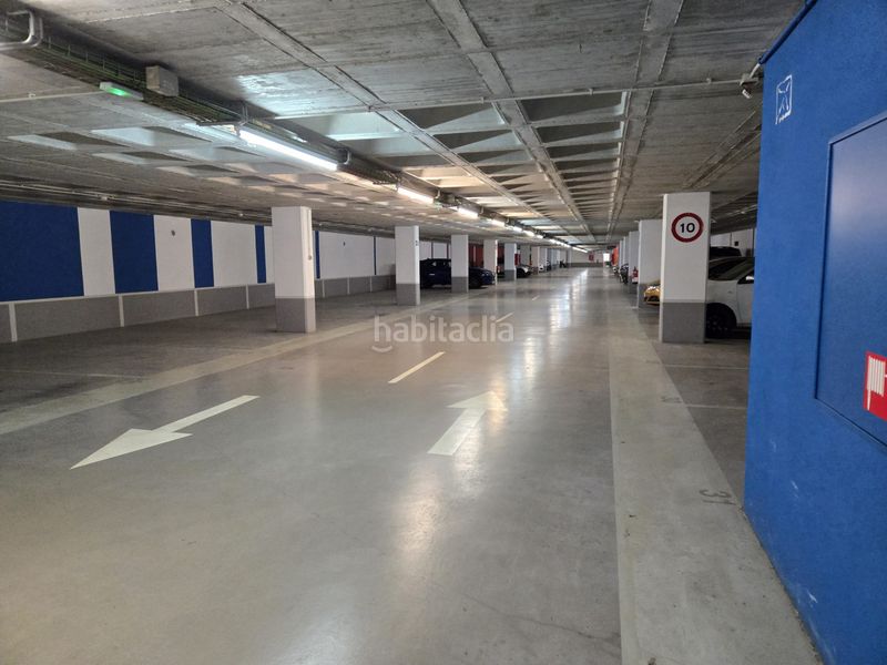 Foto cebf4a11-6681-429e-a1fa-6a36c03636e9. Aparcament cotxe a Centre-Can Nadal Sant Feliu de Llobregat