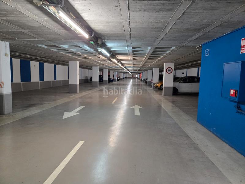 Foto 0b2d75c8-a469-401c-a203-0453d6428160. Parking voiture dans Centre-Can Nadal Sant Feliu de Llobregat