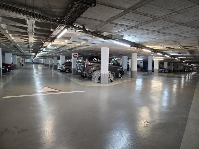 Foto 6ecf2723-f55b-4f4e-ae25-cee26043ff7c. Parking voiture dans Centre-Can Nadal Sant Feliu de Llobregat