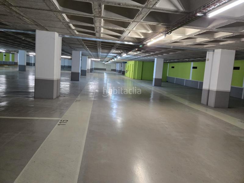 Foto adc324aa-09b7-4337-8d11-c92d20ac5309. Parking voiture dans Centre-Can Nadal Sant Feliu de Llobregat
