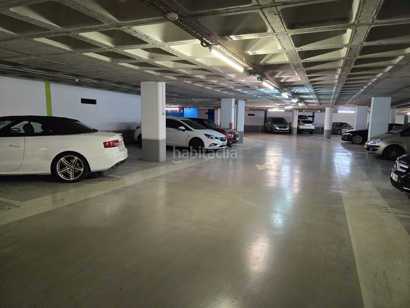 Foto f4bfed70-31e3-4334-8fee-dc97a118c691. Parking voiture dans Centre-Can Nadal Sant Feliu de Llobregat