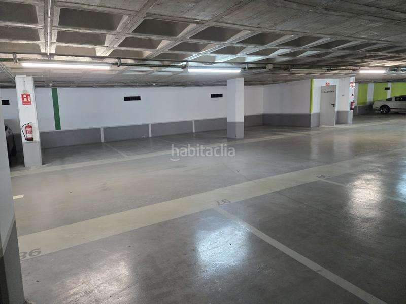 Foto fa25038b-7f8a-4410-908d-a53786c9c0be. Parking voiture dans Centre-Can Nadal Sant Feliu de Llobregat