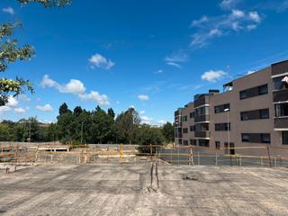 Édifice à Cadrete. Edif. en construcción realizad0 el 20%   42 vdas-48 trasteros-65