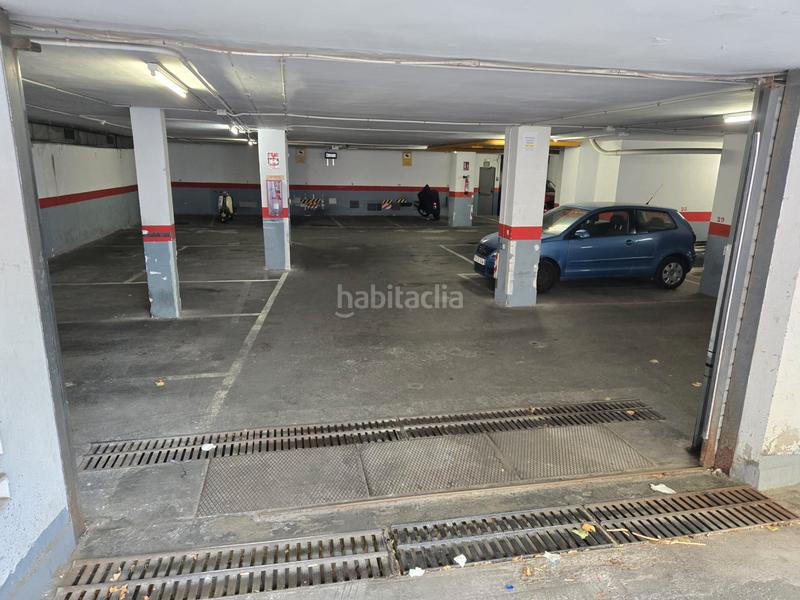 Foto 92551517-4168-40c2-8dc2-c384a935b972. Aparcament cotxe a carrer d'enric prat de la riba 333 a Hospitalet de Llobregat (L´)