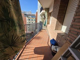 Appartement à Santa Eulàlia. 4 dormitorios con balcon para reformar en santa eulalia