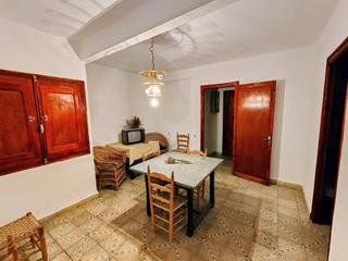 Pis a Talayuelas. Oportunidad   a negociar, piso de 4 habs.   junto iglesia.