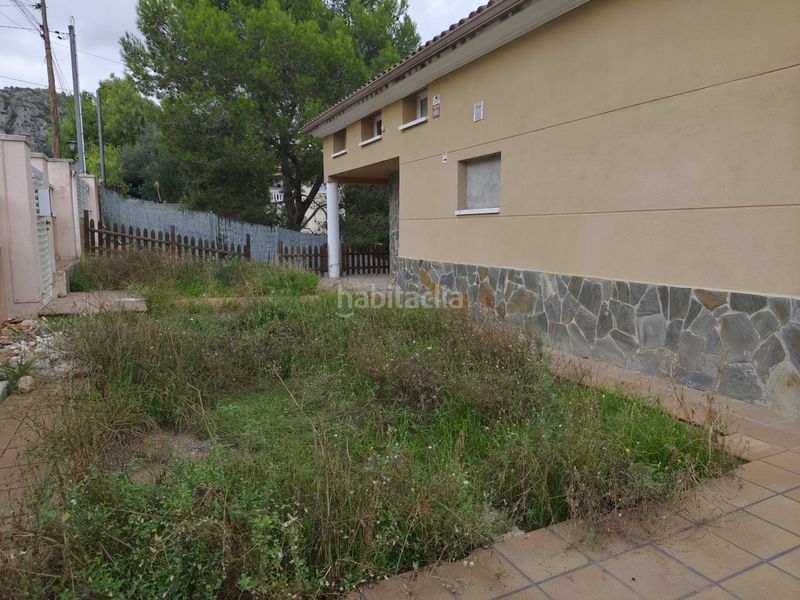 Foto a21256dd-5964-481d-a597-8fde5d27bd20. Xalet amb xemeneia calefacció aparcament piscina a Canyelles