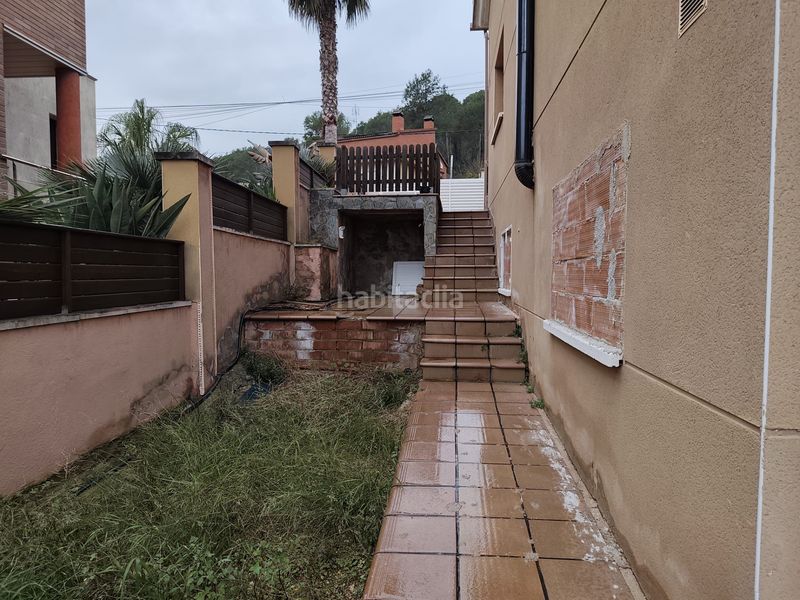 Foto edbef89d-9470-48f8-89c1-d4ab31ec5ea8. Xalet amb xemeneia calefacció aparcament piscina a Canyelles