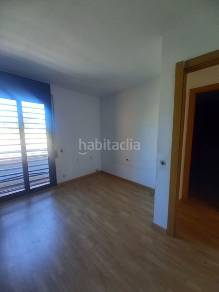 Foto f65e8306-9719-4b10-9292-b148f53cb2ce. Casa amb calefacció aparcament a Montmeló