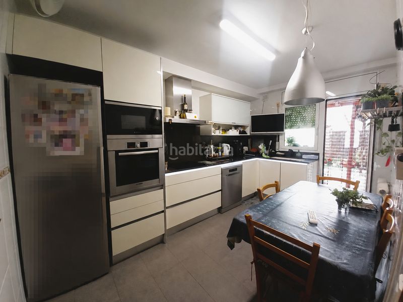 Foto a3294108-a7fc-4cf1-851b-317bd11d120b. Casa adossada amb xemeneia calefacció aparcament a Lliçà d´Amunt
