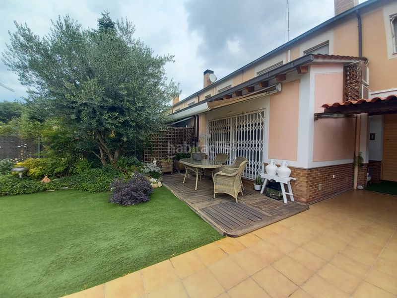 Foto c0851d46-f892-48e0-887e-b90958195d6c. Casa adossada amb xemeneia calefacció aparcament a Lliçà d´Amunt