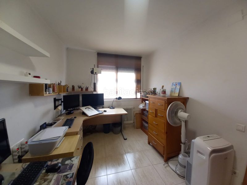 Foto cb11f79f-005f-4cd3-9b04-02f96e518416. Casa adossada amb xemeneia calefacció aparcament a Lliçà d´Amunt