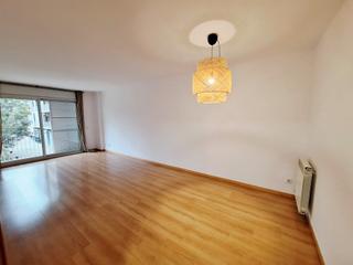 Miete Etagenwohnung  Carrer marquès de caldes de montbui. Piso 3 habitaciones+parking+trastero zona químics