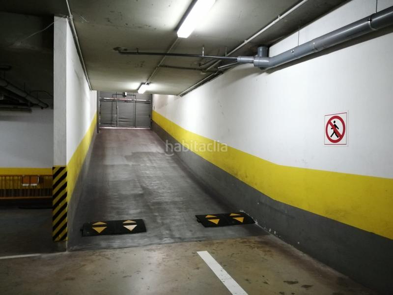 Foto ee3c287c-e443-4f30-aaa7-988a482c17d4. Rent car parking in carrer del torrent de l'olla 161 in Barcelona