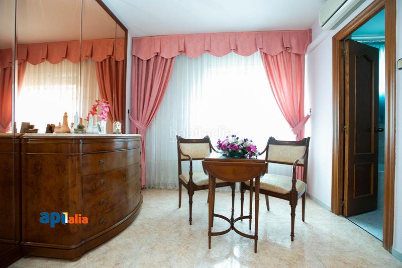Foto 12b336b7-bc5b-4150-9226-2c926f1e657b. Appartement avec chauffage parking dans El Gall Esplugues de Llobregat