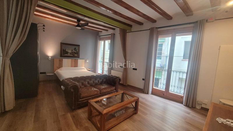 Foto 5c043cde-72d5-416f-9cd7-7a6a8ac30d96. Etagenwohnung in Raval Barcelona