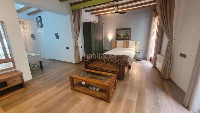 Foto a7977cdb-b316-4343-b98c-78f4ac2e7590. Etagenwohnung in Raval Barcelona