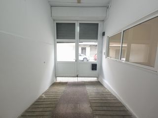 Business premise  Carrer d'extremadura