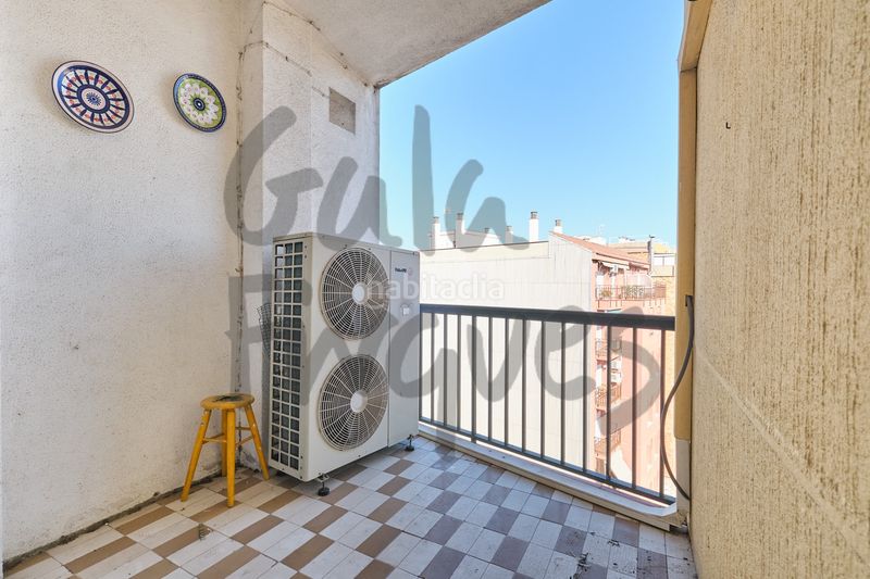 Foto 0ad8dc3f-89d1-4d8e-a6ce-e56b02fc8ba9. Pis a El Camp de l´Arpa del Clot Barcelona