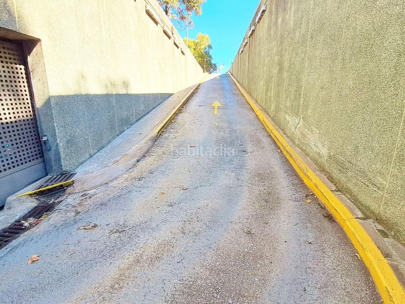 Foto 99dda06b-2fc4-43a5-8565-d87296953b94. Aparcament cotxe a Riu Nord Santa Coloma de Gramenet