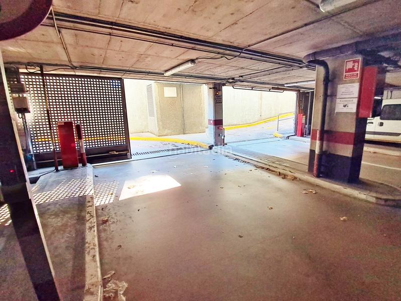 Foto 9e95900c-7245-4cb4-b1ca-18f3b6c067e9. Aparcament cotxe a Riu Nord Santa Coloma de Gramenet