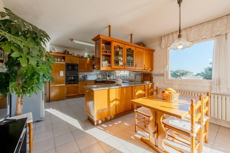 Foto 6467a63c-86d9-4344-9a30-fb911b5b8eee. Casa amb calefacció a Urbanitzacions Mataró