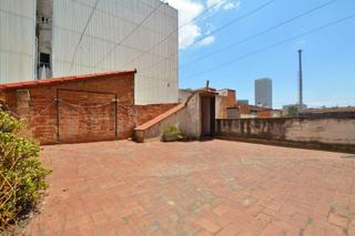 Casa  Aguileres. Casa con terraza en singuerlin