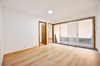 Appartement  Mossen jacinto verdaguer. Piso en jacinto verdaguer con balcon y ascensor