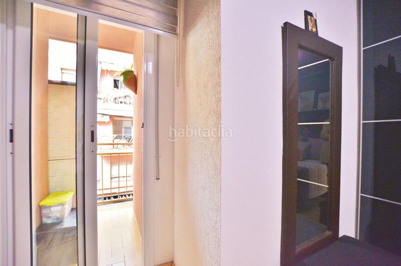 Foto 24632a62-4a25-4ad9-adb2-8d0cbe9e8fee. Piso  reformado en cnapoles en Llatí Santa Coloma de Gramenet