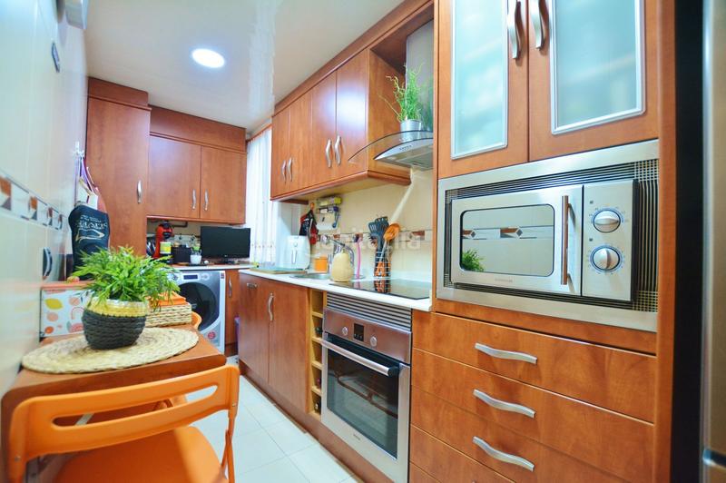 Foto 2520bd36-3e22-4b47-a57e-f479e07e51b6. Piso  reformado en cnapoles en Llatí Santa Coloma de Gramenet