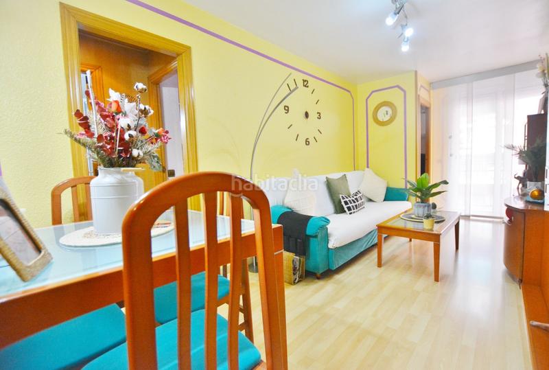 Foto 5f8f085d-68e5-4375-a97c-0eef8e8e18a0. Piso  reformado en cnapoles en Llatí Santa Coloma de Gramenet