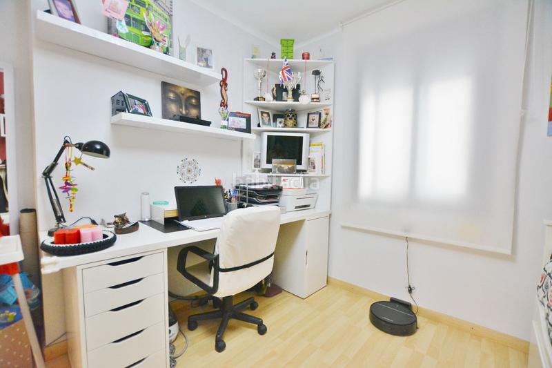 Foto c3d74748-93b0-4882-a11d-0a90a5c44282. Piso  reformado en cnapoles en Llatí Santa Coloma de Gramenet