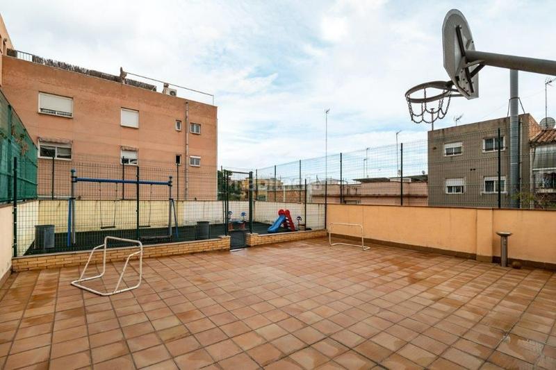 Foto baf4fa32-b1e9-4fd1-90bf-326a028f76cd. Appartamento con riscaldamento piscina in Llatí Santa Coloma de Gramenet