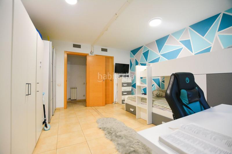 Foto 7dd28095-9755-4570-8137-62c401e6fb63. Flat with heating pool in Llatí Santa Coloma de Gramenet