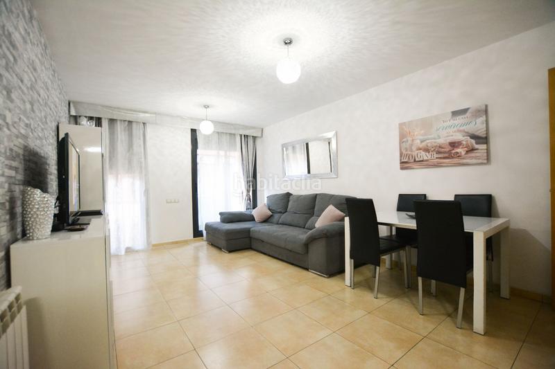 Foto e17a77e6-3424-4e6f-85d8-0c8061aa2bf9. Flat with heating pool in Llatí Santa Coloma de Gramenet