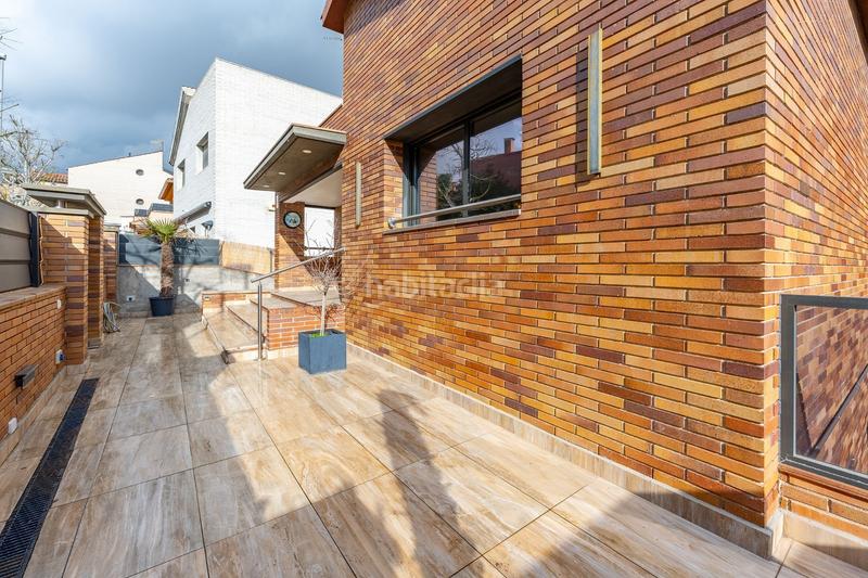 Foto 9a6f3960-f464-47ac-bec3-29ee95406872. House with heating in Montgat