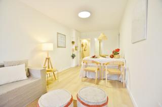 Piso  Santa coloma. Piso reformado con balcón y ascensor