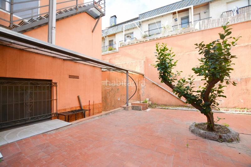 Foto 33344911-8f11-4654-bbb6-9ec95bac801a. Haus mit parking in Singuerlín Santa Coloma de Gramenet