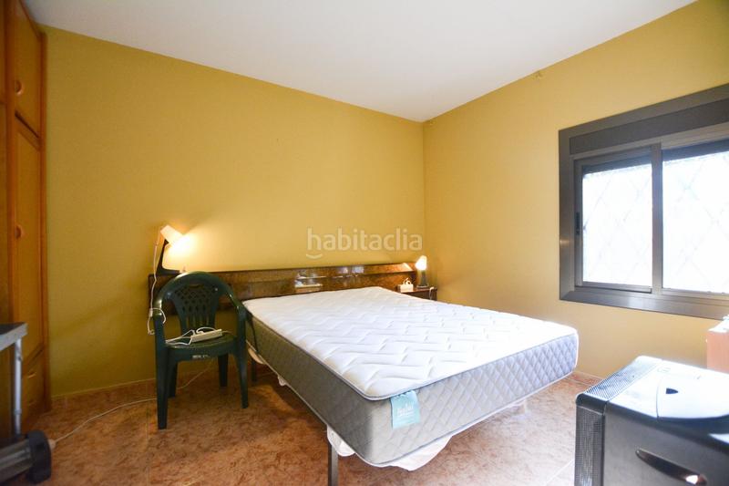 Foto 69b3af82-5088-4fbc-8e1f-46e5280ffa5b. Haus mit parking in Singuerlín Santa Coloma de Gramenet