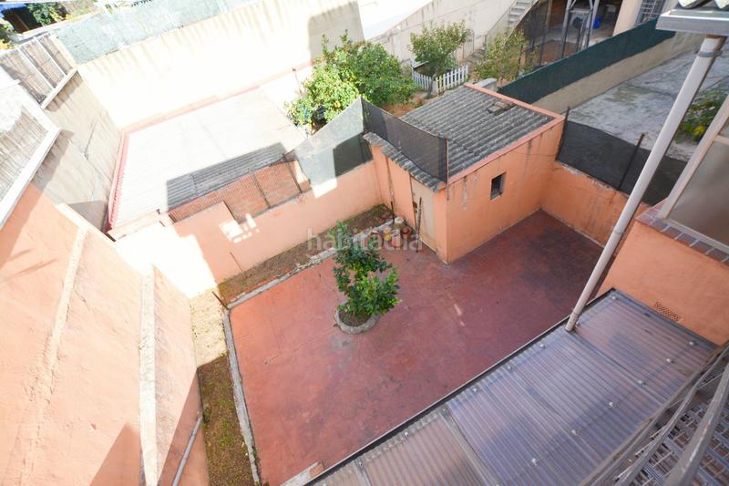 Foto 890b5158-4715-49a0-a942-da7909f4edfa. Haus mit parking in Singuerlín Santa Coloma de Gramenet