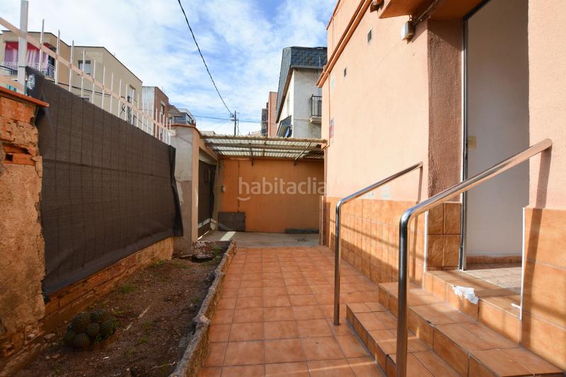 Foto eb14537d-4108-4d12-8f80-cd101ff6027d. Haus mit parking in Singuerlín Santa Coloma de Gramenet